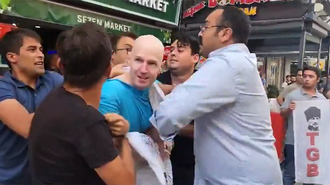 미군 해병대원 튀르키예 길거리에서 무차별 공격받아‥튀르키예 당국, 15명 구금