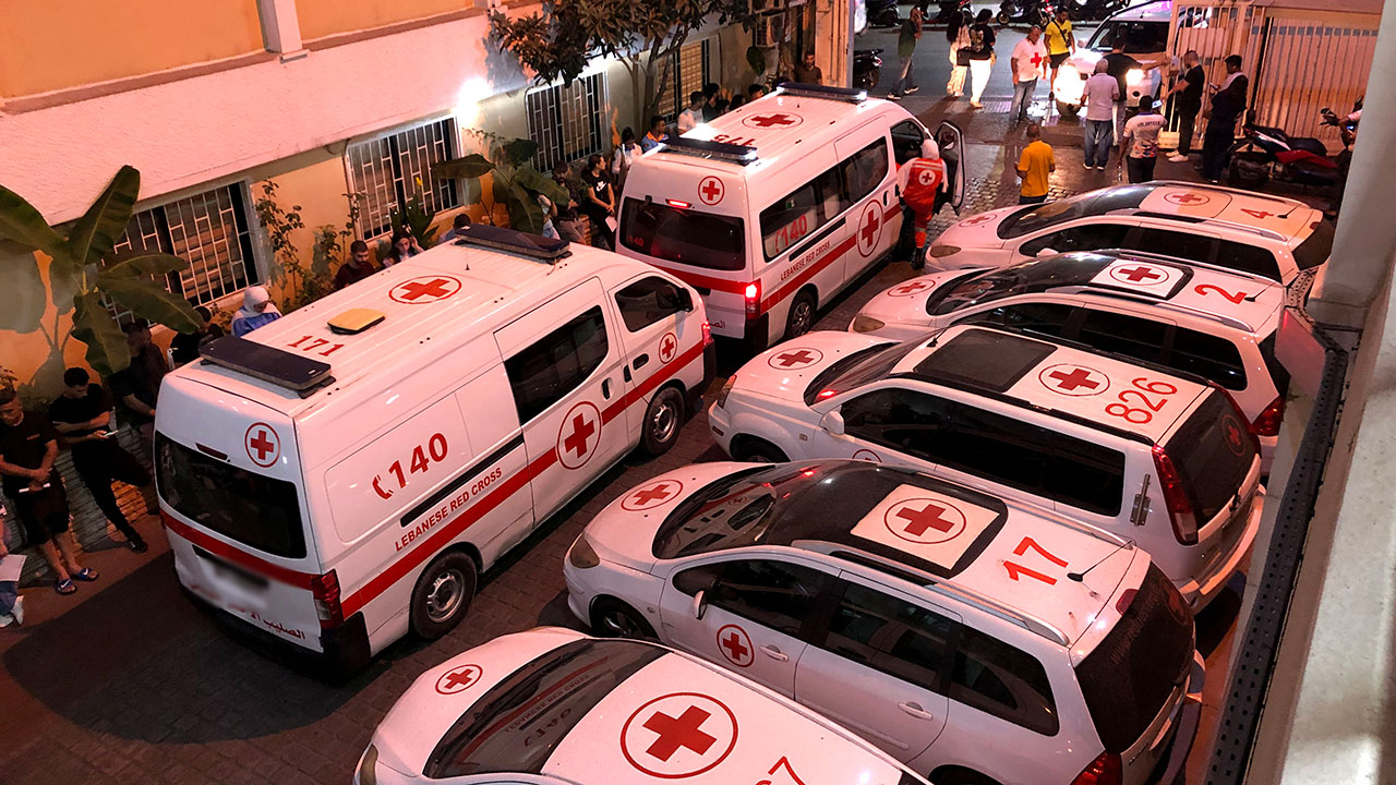 "레바논 호출기 폭발, 이스라엘이 폭발물 심고 원격 조정"