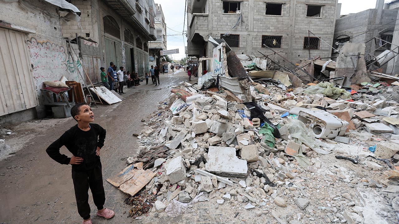 이스라엘, 가자지구도 계속 공격‥"유엔 학교 폭격에 8명 사망"