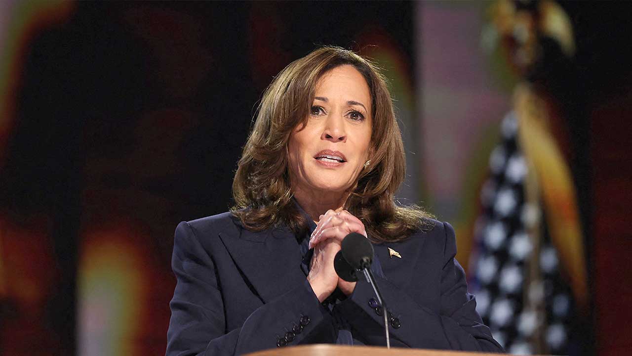 해리스, 김정은·시진핑에 "독재자·살인자로 묘사되는 사람들"