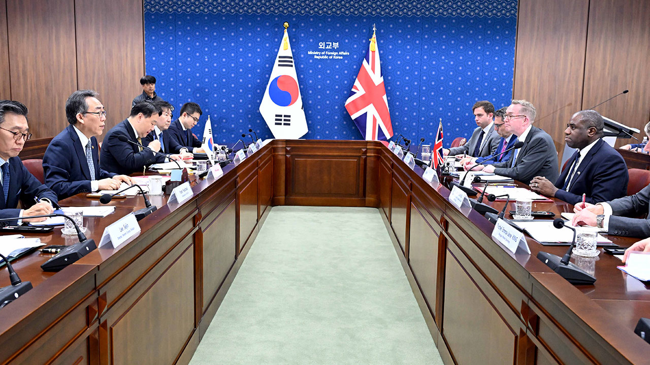 한영 외교장관 "北 무기제공·파병 규탄‥러시아가 주는 대가 주시"