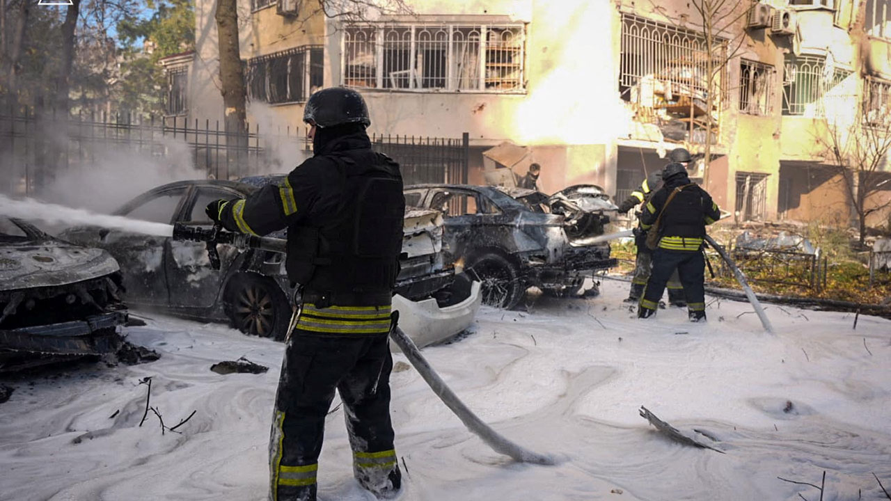 러, 우크라 오데사에 이틀 연속 미사일 공격‥10명 사망·44명 부상