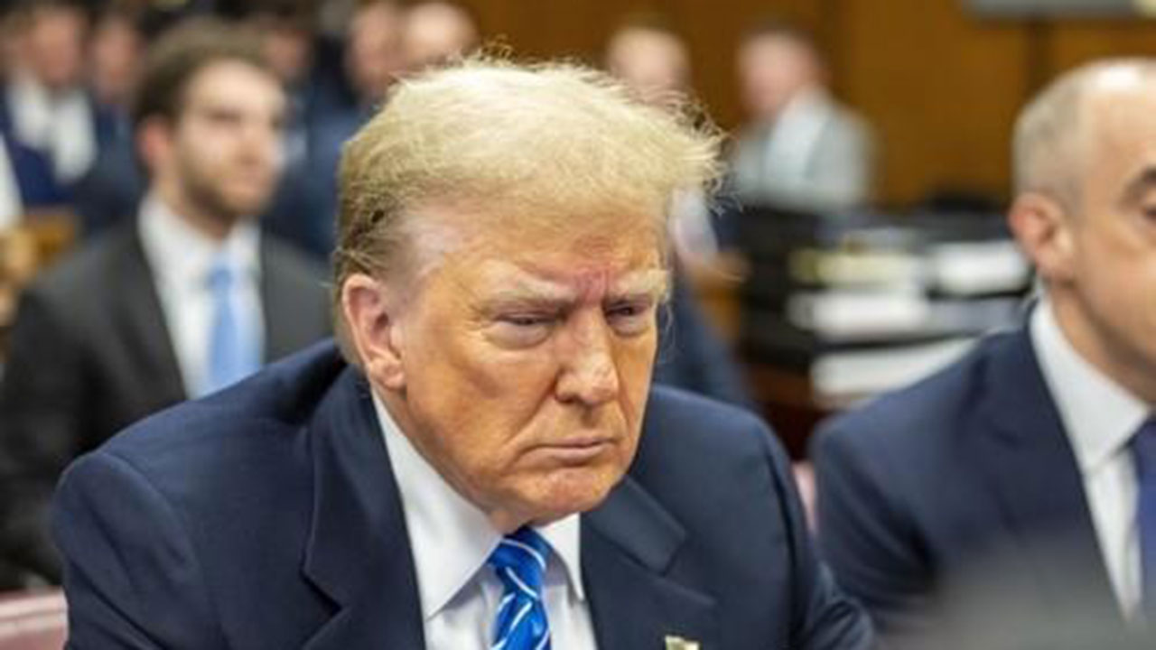 트럼프 '입막음 돈' 사건 재판 중단‥판사, 기각 가능성 열어둬