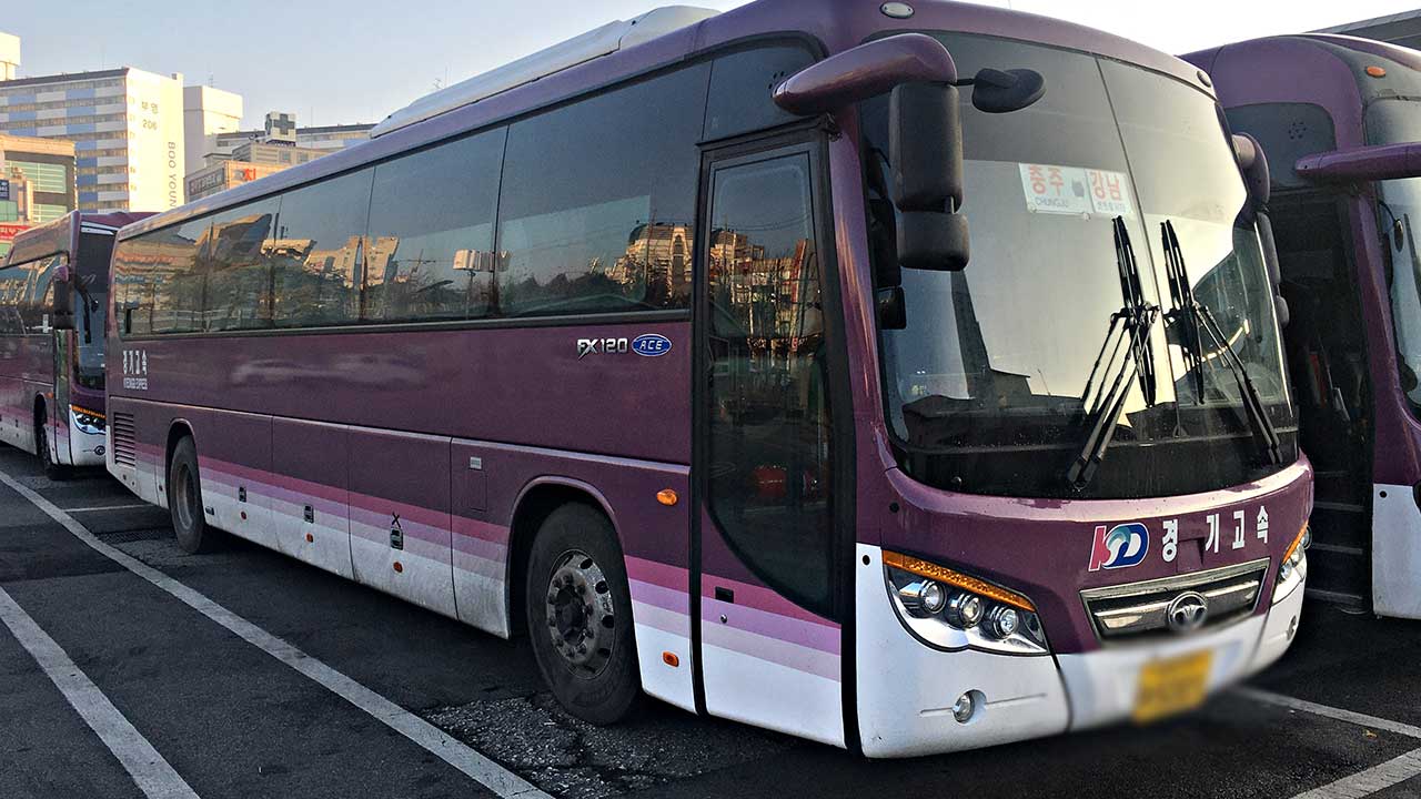 5월부터 주말·명절에 고속버스표 취소하면 수수료 10%→15∼20%