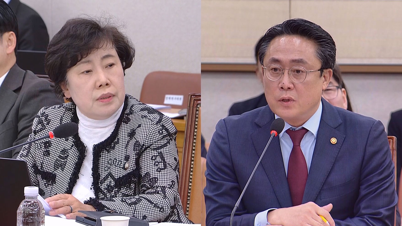 해수장관, 중국 무단 구조물 설치에 "비례조치로 부이 설치"