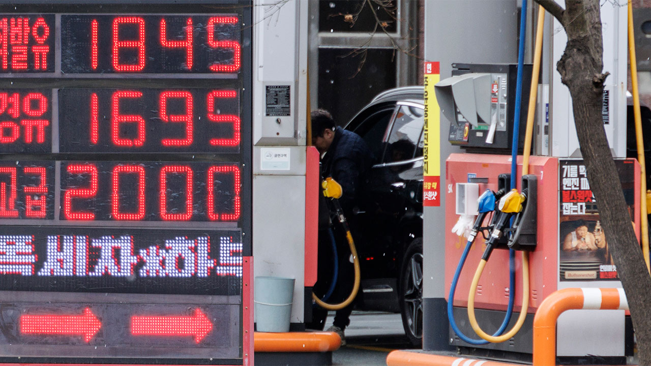 주유소 기름값 8주 연속 하락‥"다음 주 상승 전환할 듯"