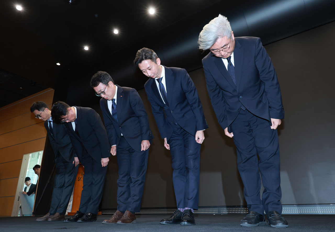 유영상 SKT 대표 "해킹 사고, 고객에 죄송‥카지노 바카라 무료 교체"