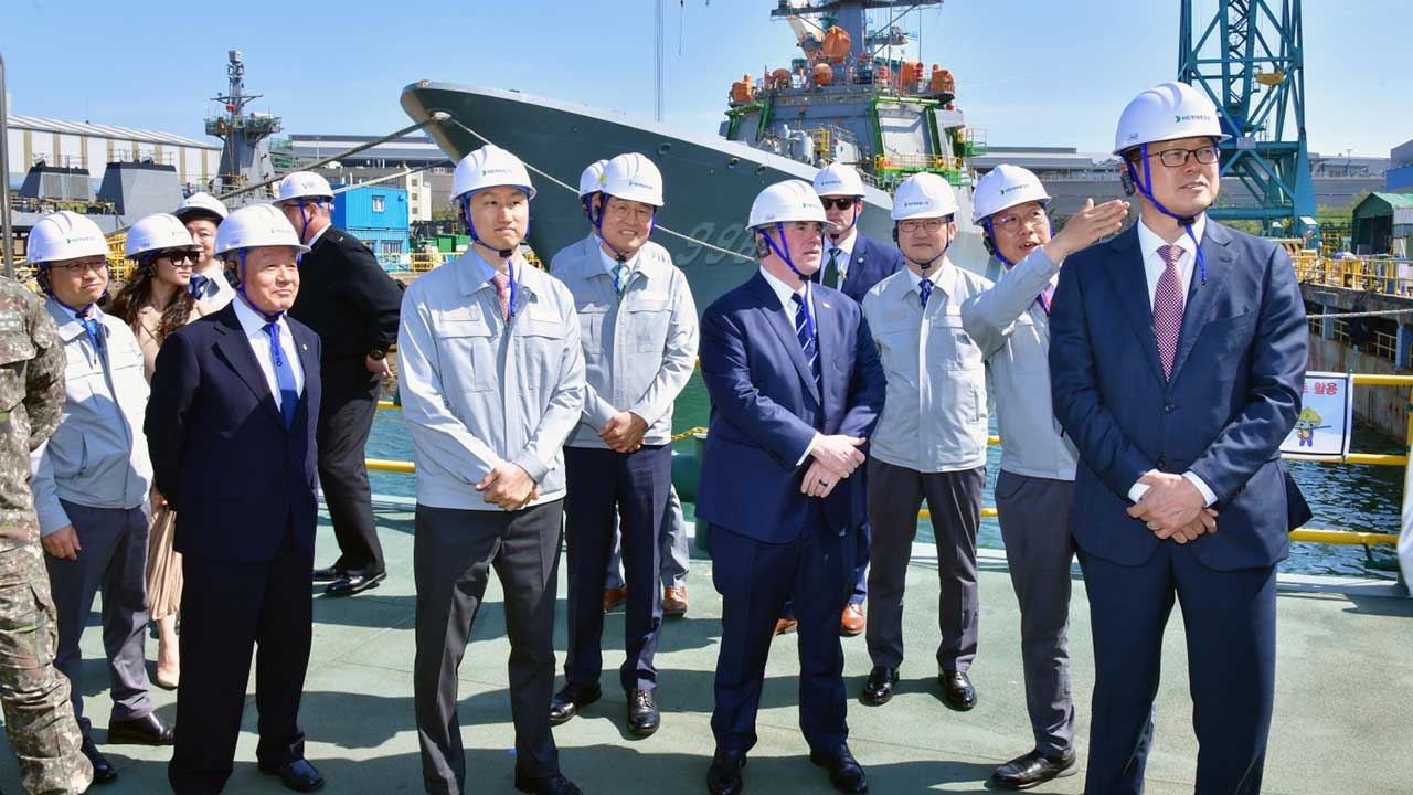 미 해군장관, HD현대·한화오션 사업장 방문‥군함 건조 협력 논의