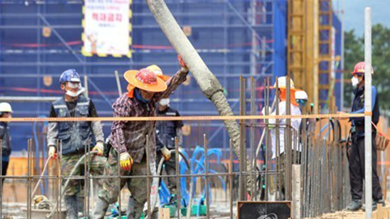 국내 건설현장 근로자 7명 중 1명은 외국인‥조선족 84% 압도적