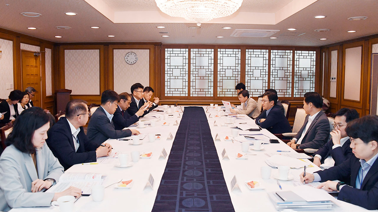 꽁 머니 바카라 "필요 시 규제지역·토지거래허가구역 추가 지정"