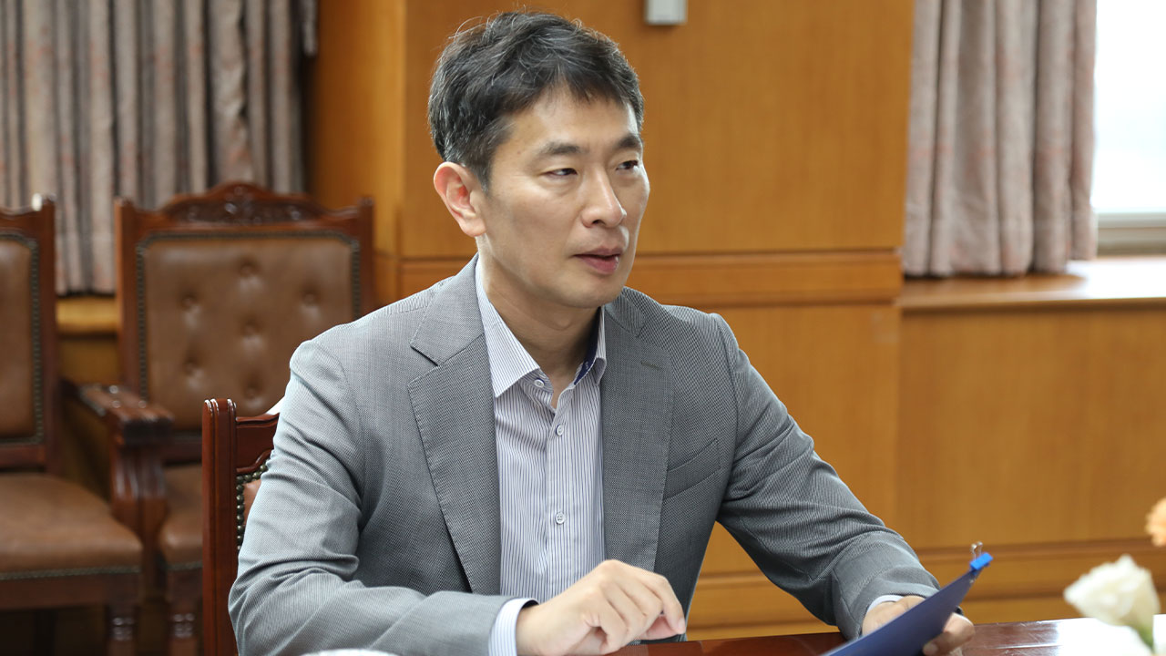 이복현 금감원장, '정치적 영향력 배제' 금융 현안 일관성 있게 추진 강조