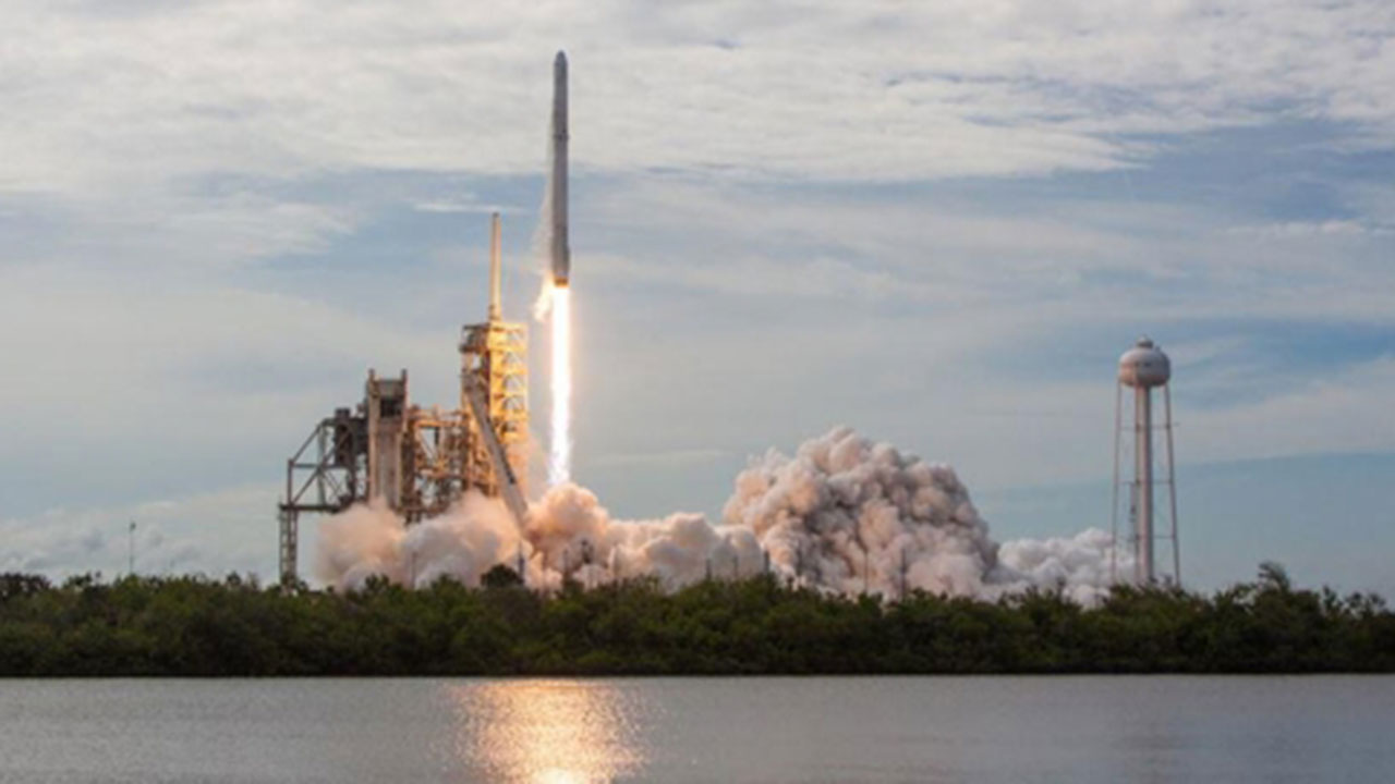 정부, 스페이스X·원웹 위성통신 서비스 국내 공급 협정 승인