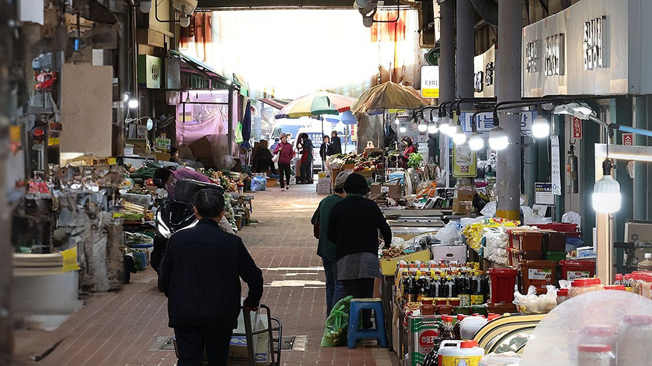 '추경 효과' 소비자 경제심리 4년만에 최고‥집값상승 기대도 44개월만에 최대