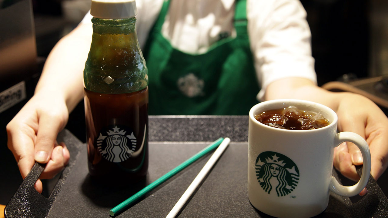 스타벅스, 종이빨대 대신 식물유래 소재 플라스틱 빨대 도입