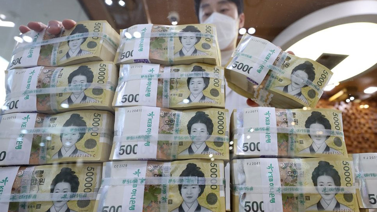 1분기 가계 여유자금 93조 원, 역대 최대 "소비 둔화 때문"