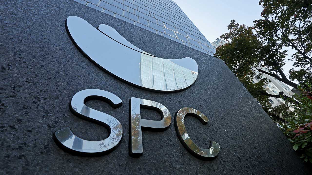 이 대통령 방문 했던 SPC "8시간 초과 야근 폐지"