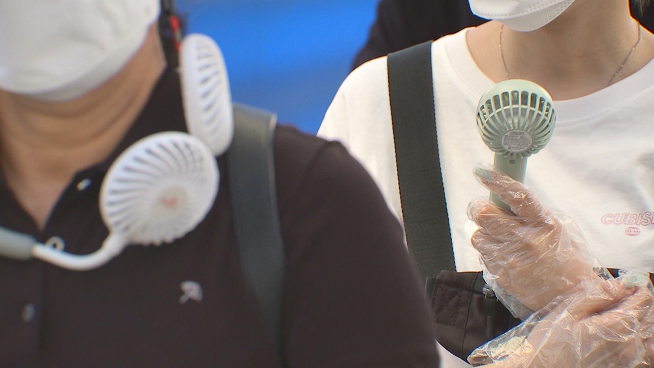 관세청, 안전기준 위반 휴대용 선풍기, 수영복 등 12만 점 적발