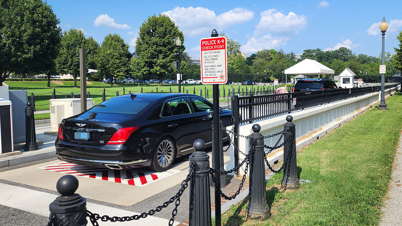 트럼프 "한국 상호관세 25%→15%‥2주 내 이 대통령과 정상회담"