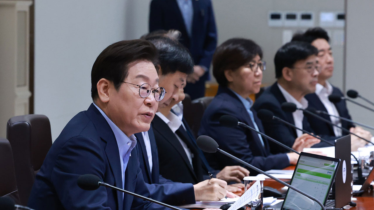 당장 빚 늘어도 '승부수'‥새 정부 첫 예산 4년 만에 최대 증가