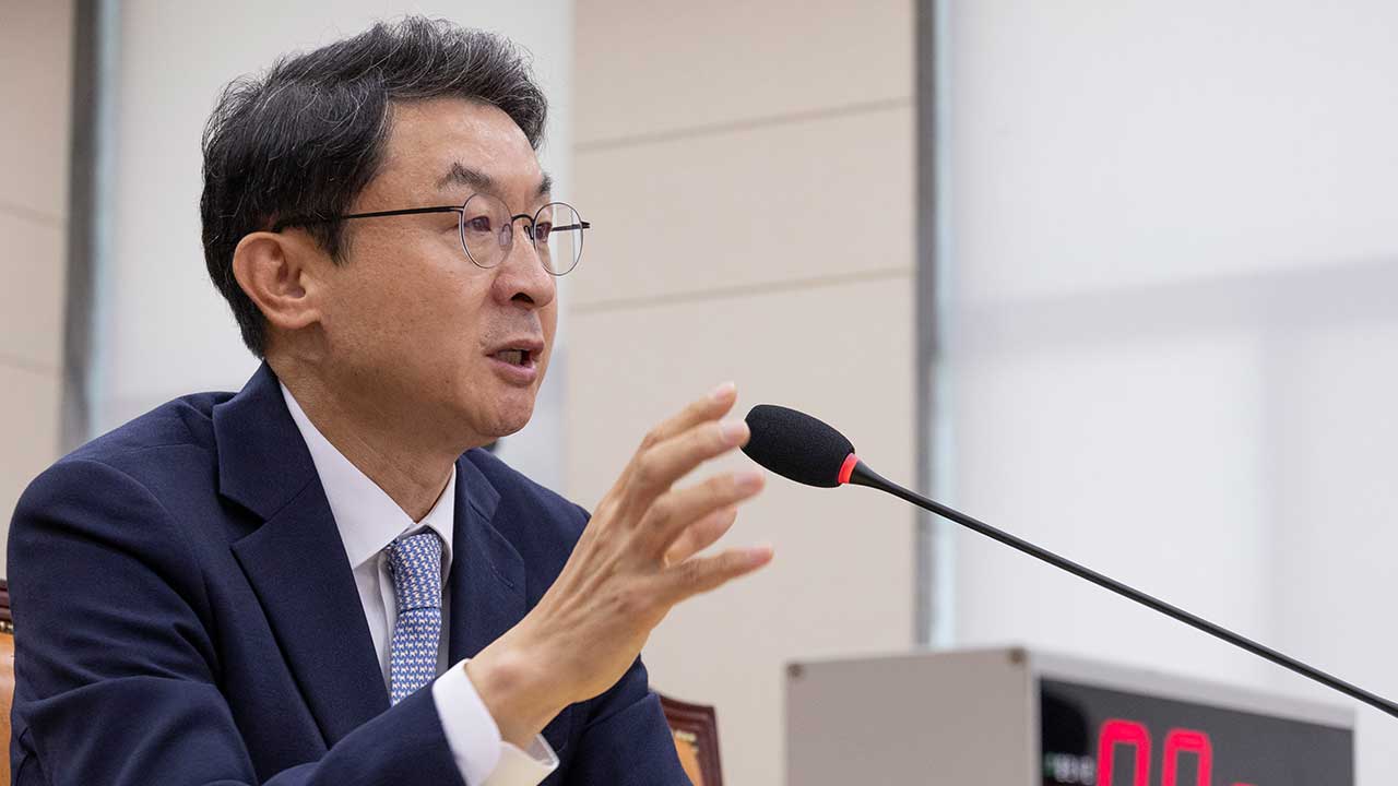 이억원, '강남 갭 투기 시세차익' 논란에 "잘 새길 것"