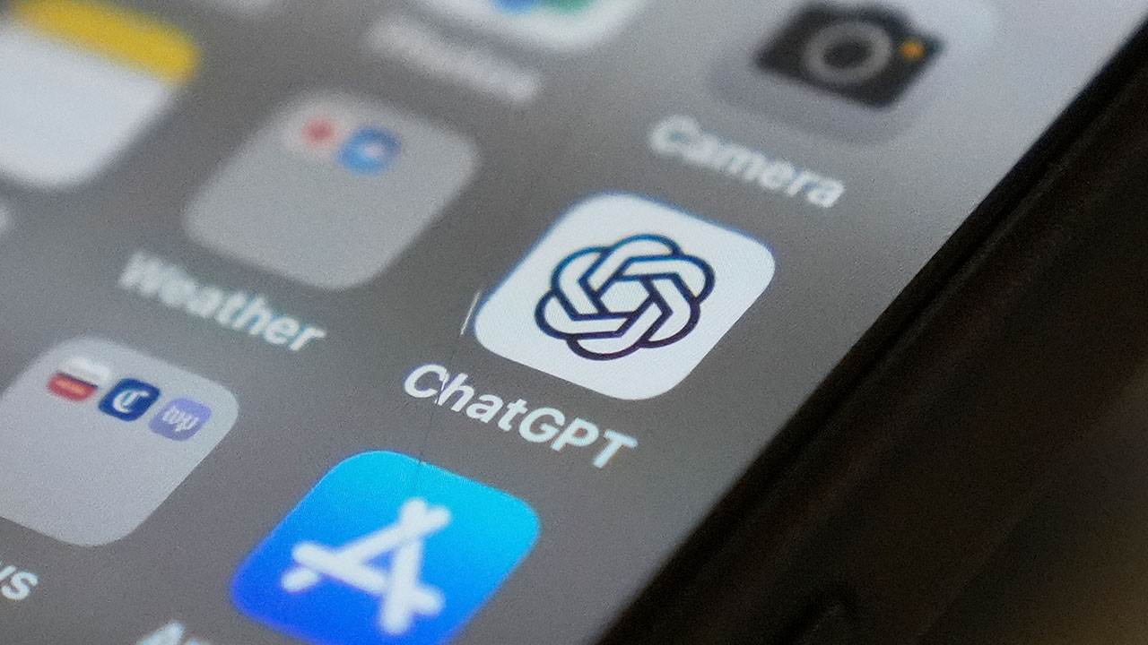 챗GPT 국내 이용자 2천만 명 돌파‥70%가 2040세대