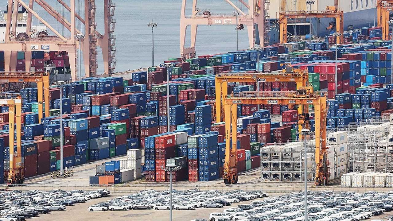 미국이 50% 관세 부과하자‥철강·알루미늄 생산 중소기업 평균 매출 13.7% 감소 