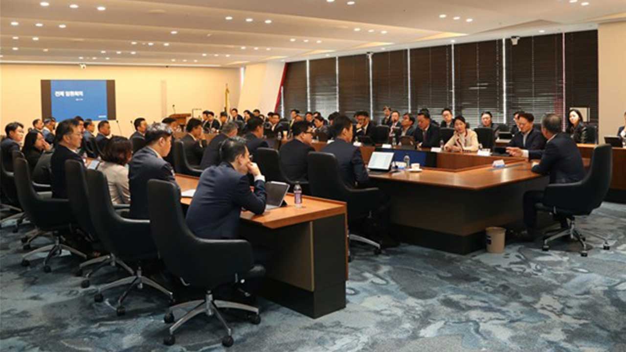 '간부 주가조작' NH투자증권, 임원 국내주식 거래 금지