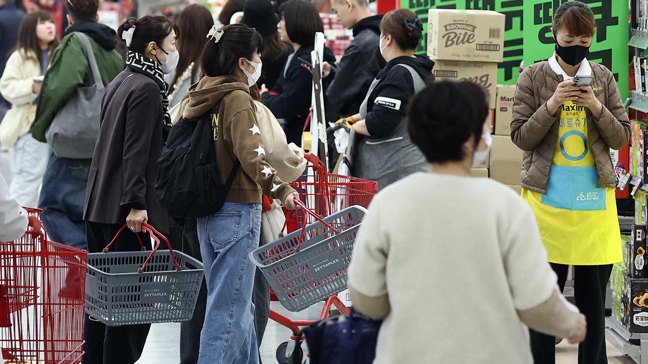 'APEC 효과'에 한국은행 "경제심리 4년 3개월 만에 최고"