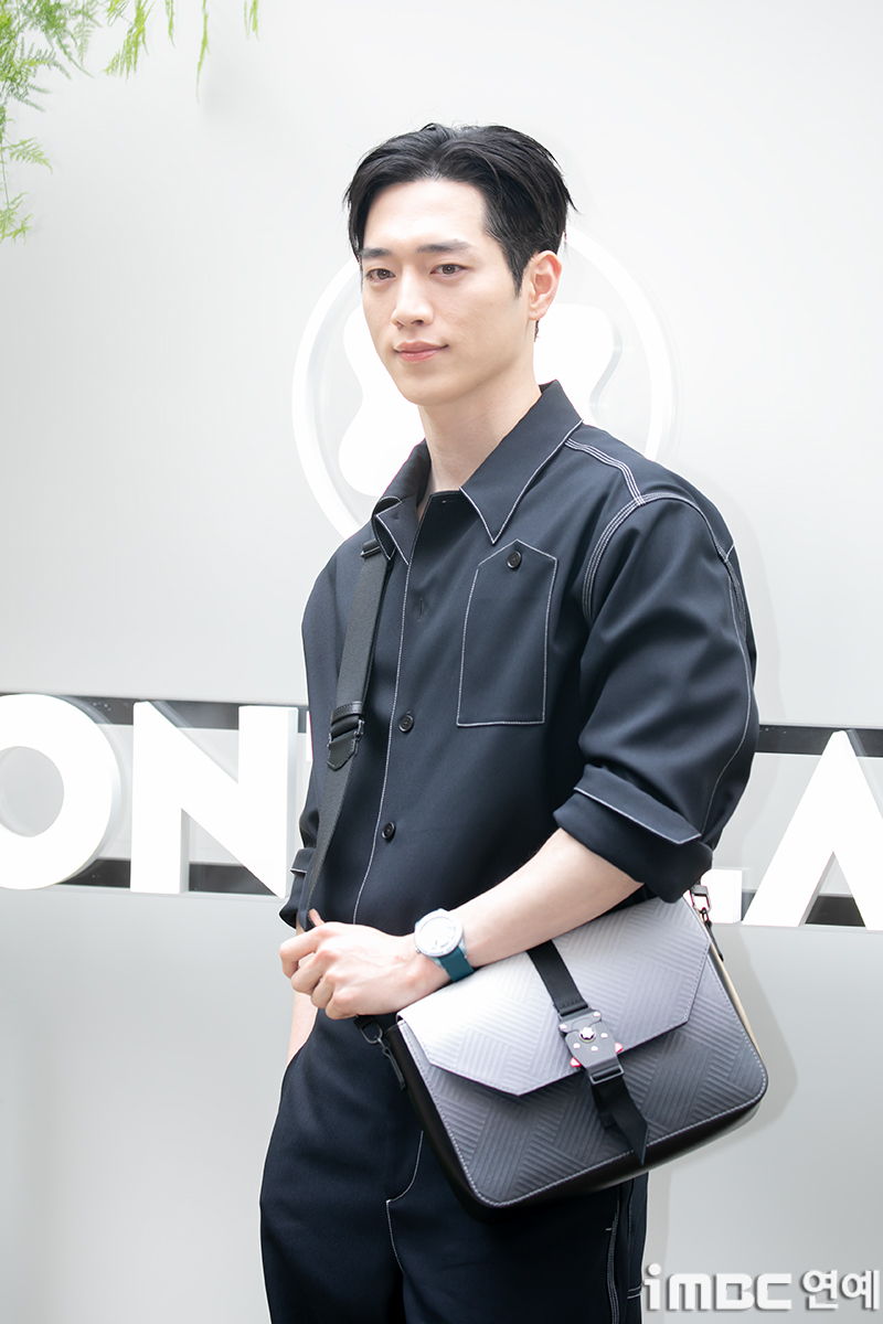 이미지 설명