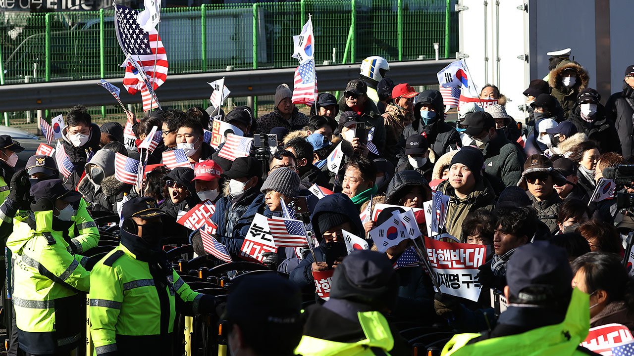 윤석열 "끝까지 싸울 것" 편지에야당 "지지자 선동 체포해야"