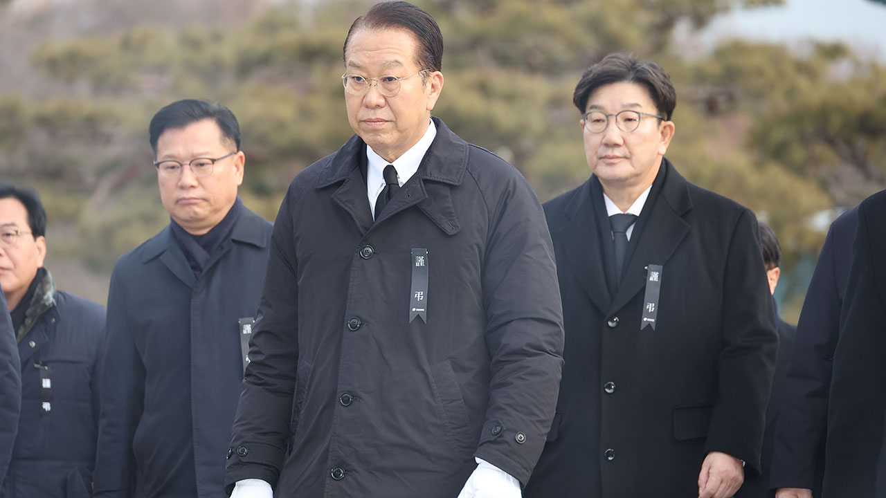 국민의힘 지도부 현충원 참배‥"국민 지지 다시 받도록 하겠다"