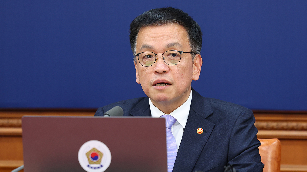 최상목 권한대행 "공직자로서 국민과 역사의 평가만 두려워해야"