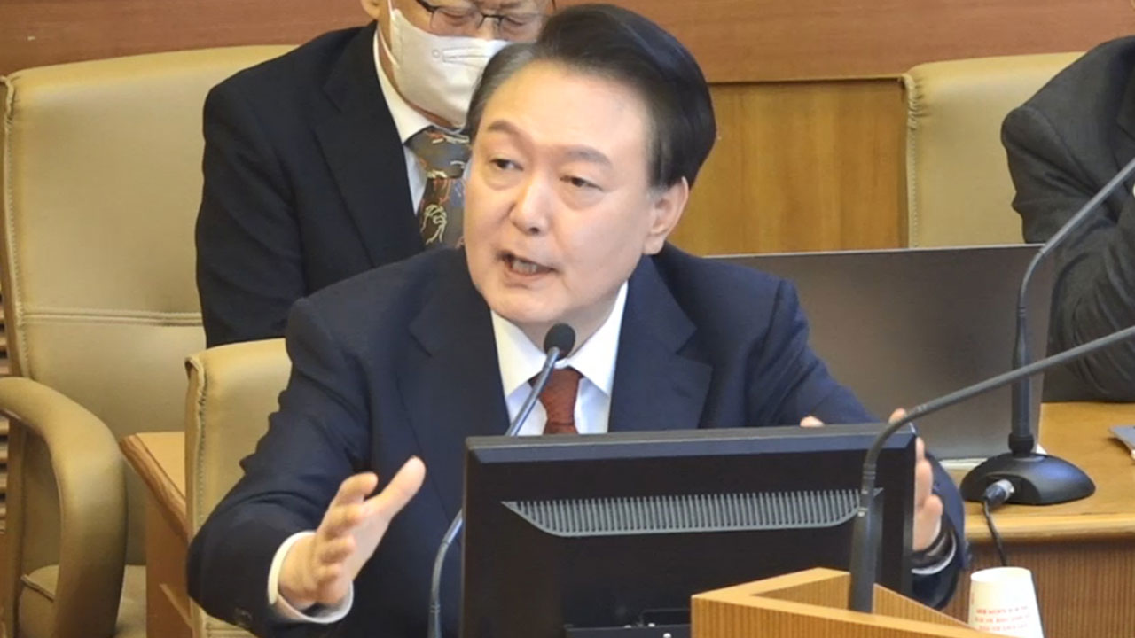 박은정 "윤석열, 탄핵심판 출석 전 출장 헤어스타일링 받아"