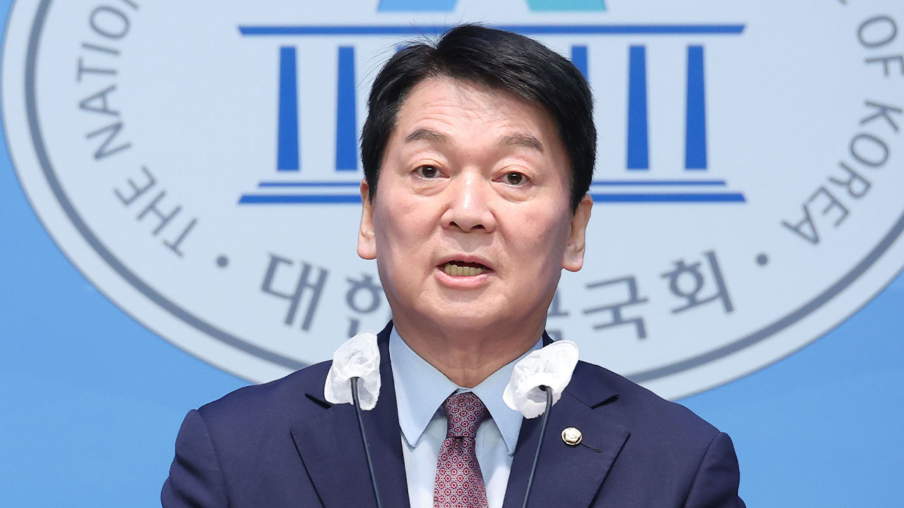 여권·원로그룹서 잇단 개헌론‥'4년 중임 대통령제'·'내각제' 촉구