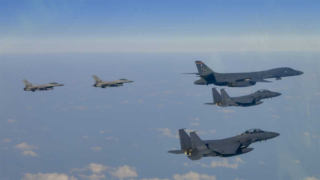 트럼프 취임 후 첫 미 전략폭격기 참가 한미 연합훈련 실시