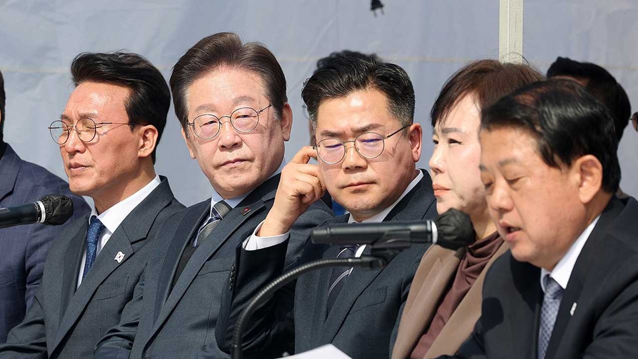 민주 "중국 정부, 서해 구조물 설치 중단하고 조사 협조해야"