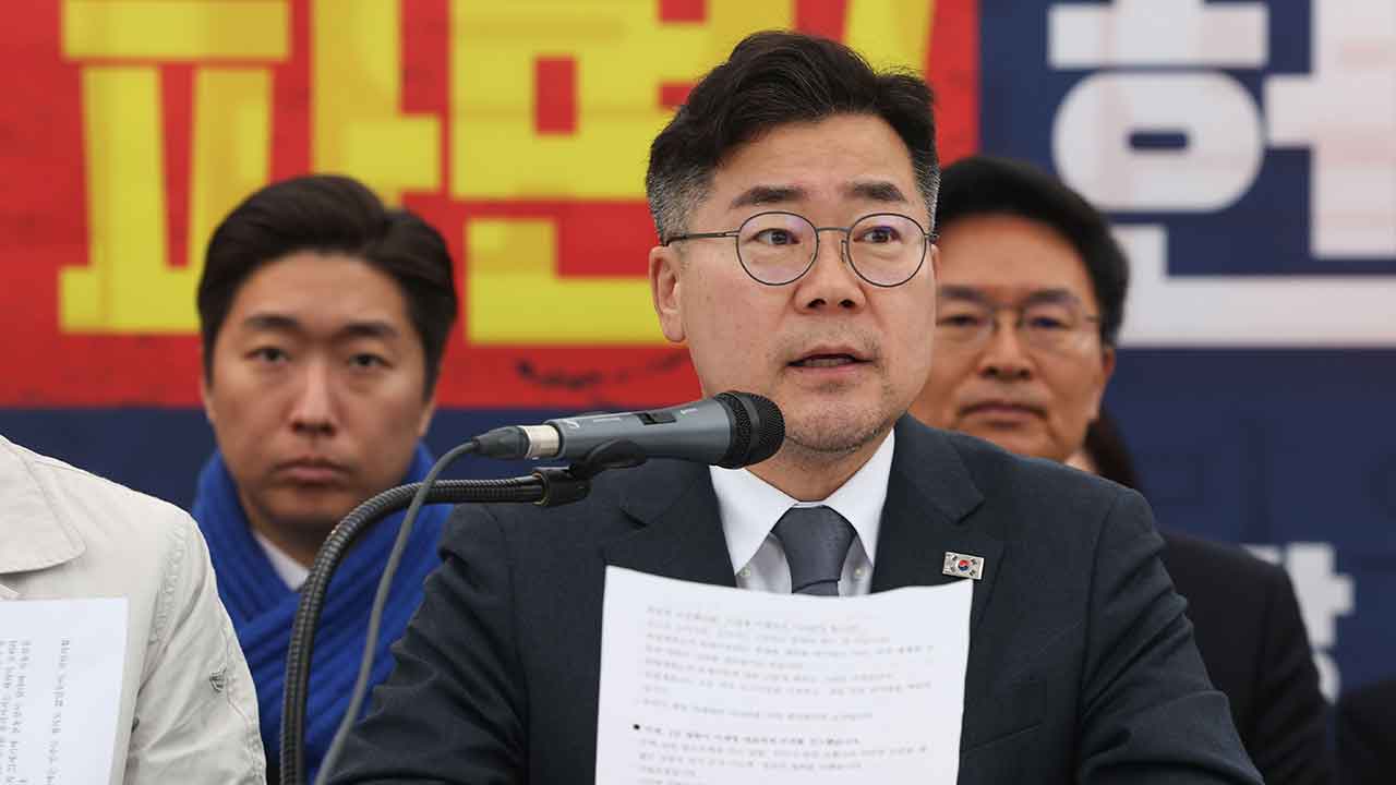 민주당 "한덕수, 마은혁 재판관 임명 거부는 명백한 모순"