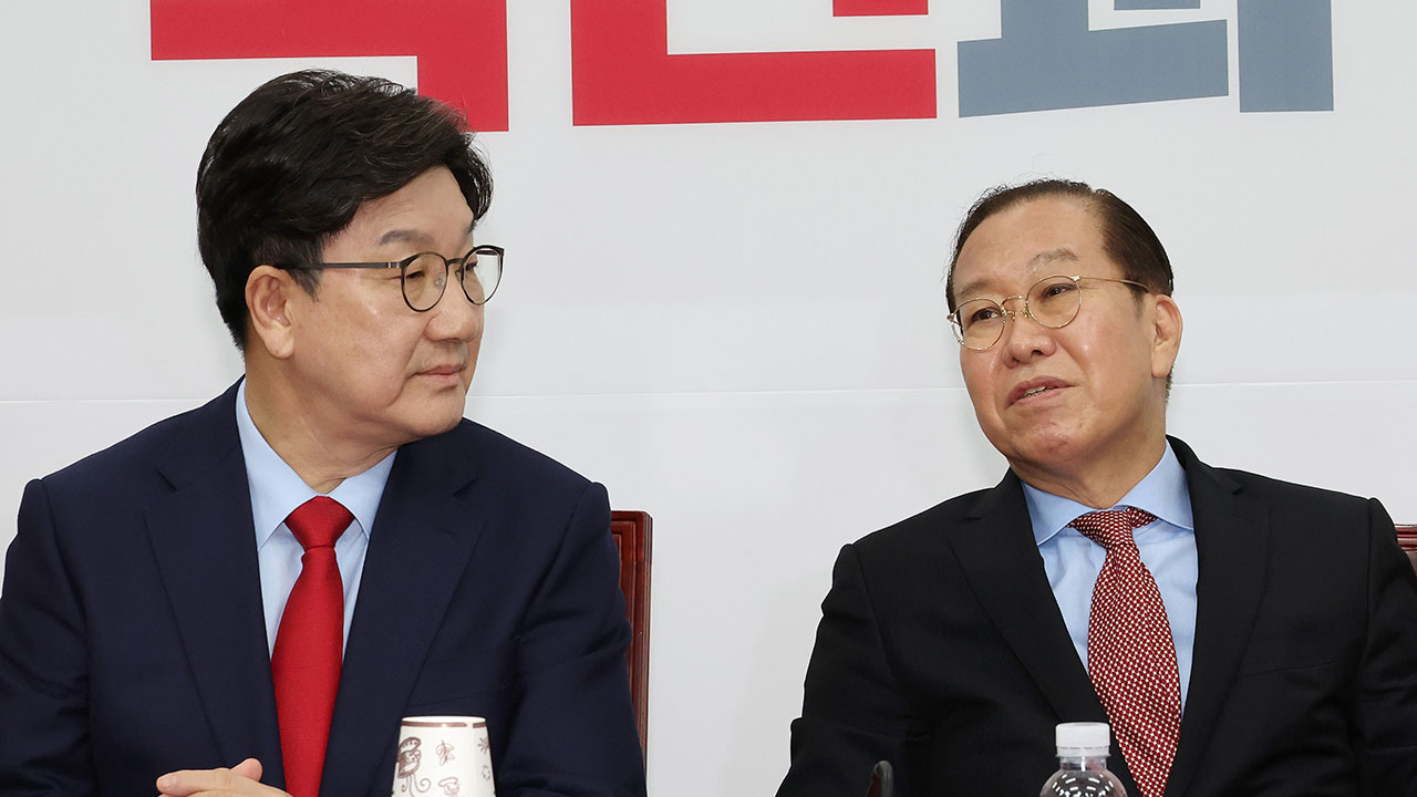 국민의힘 권영세·권성동 '쌍권' 대선까지‥"의원총회 박수로 추인"