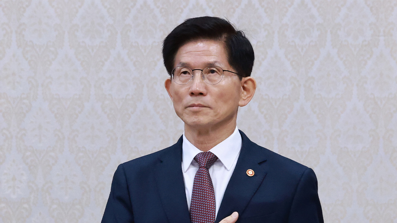 김문수 고용노동부 장관, 대권 도전 위해 오늘 장관직 사퇴