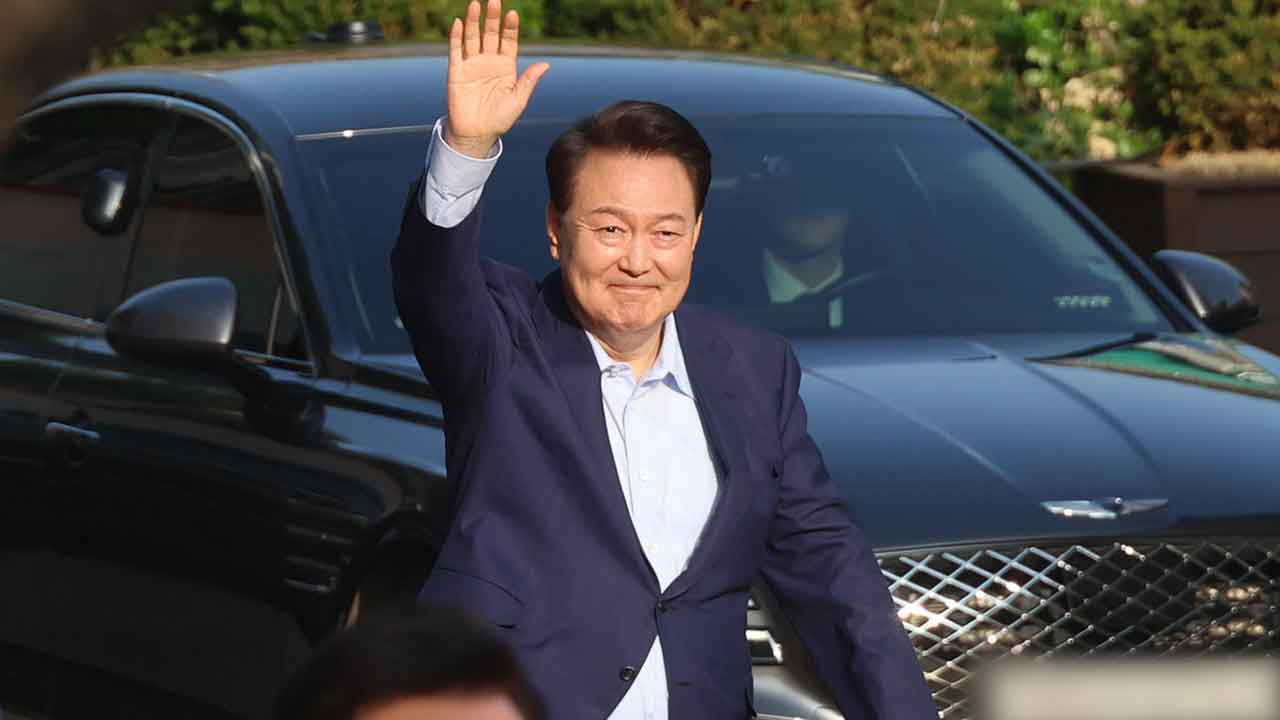 개혁신당 "윤석열, 퇴거때 개선장군 흉내‥국민 조롱"