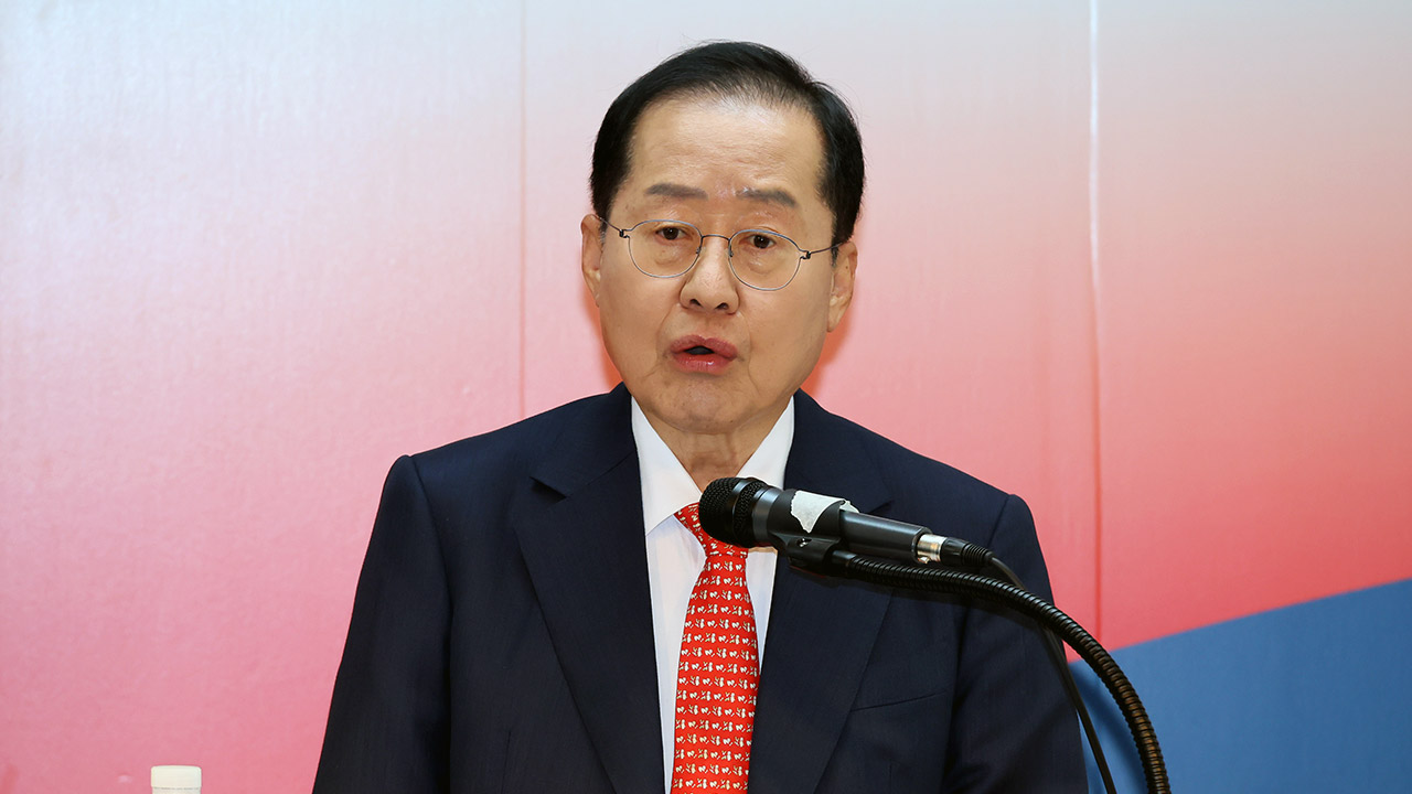 홍준표 "자유·창의 경제"‥특정 언론 질문 안 받고 퇴장