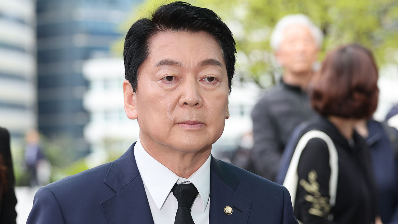 안철수 "국민께 사과해야 탄핵의 강 넘어"‥김문수 "대통령 탄핵해야 했나" 