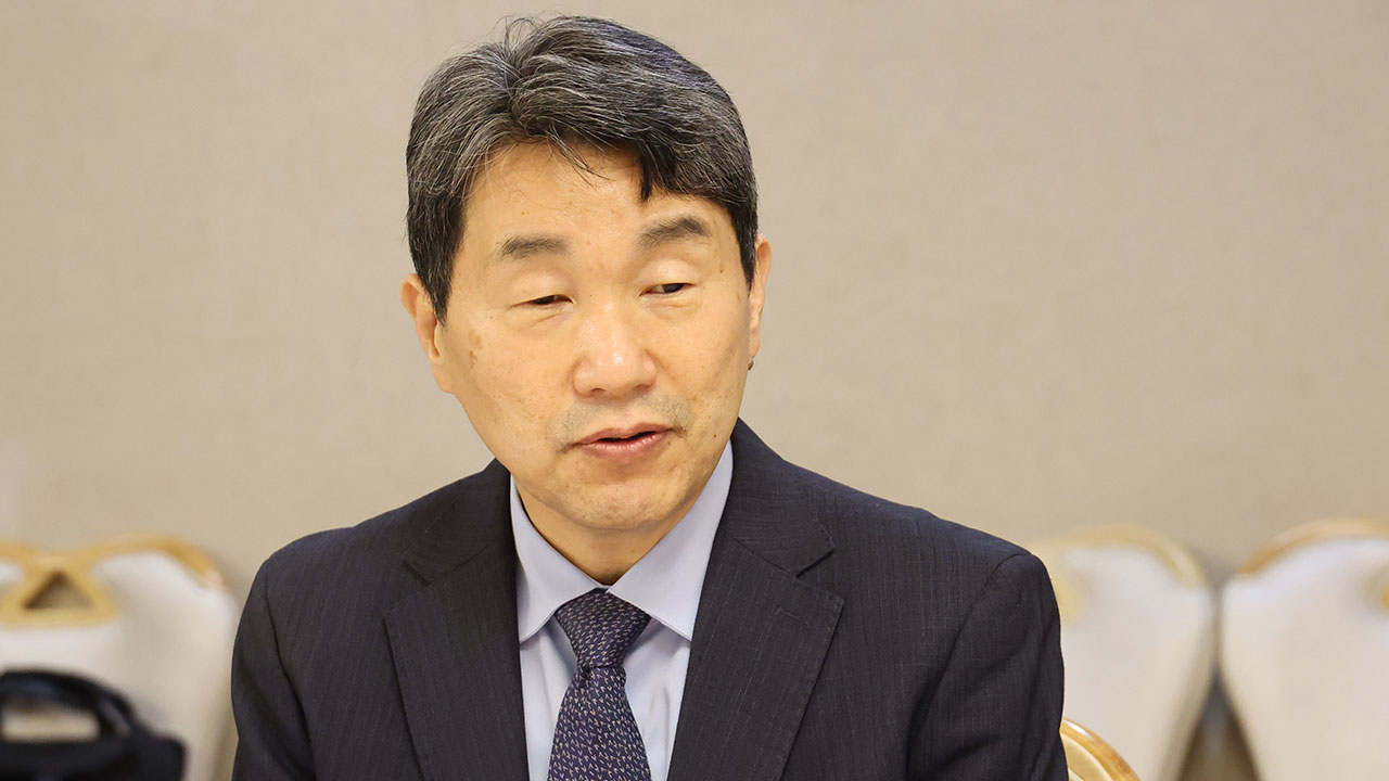 한덕수 이어 최상목도 사퇴‥초유의 사회부총리 이주호 대행 체제