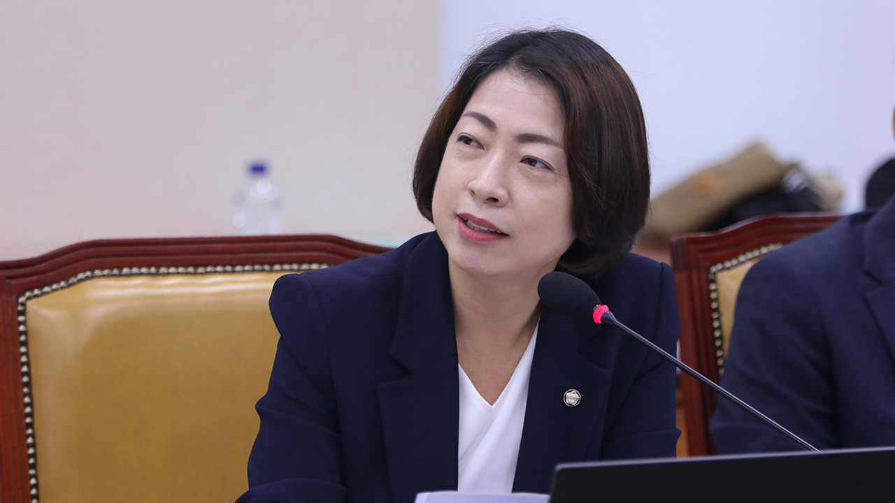 민주 "국민의힘, 폭력으로 대선후보 강탈해 윤 대리인에 상납"