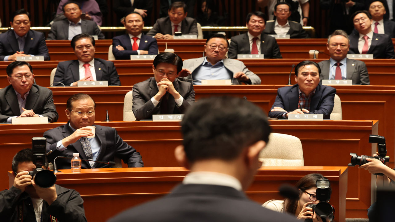 국민의힘 의총서 "비대위에 '후보 재선출 권한' 위임"‥윤상현 "적법절차 위배"