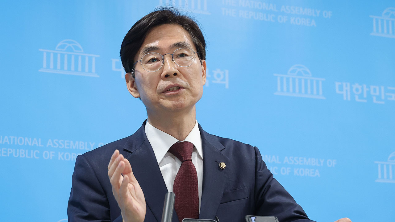 조경태 "새 비대위원장, 윤석열 출당시키고 대국민 사과해야"