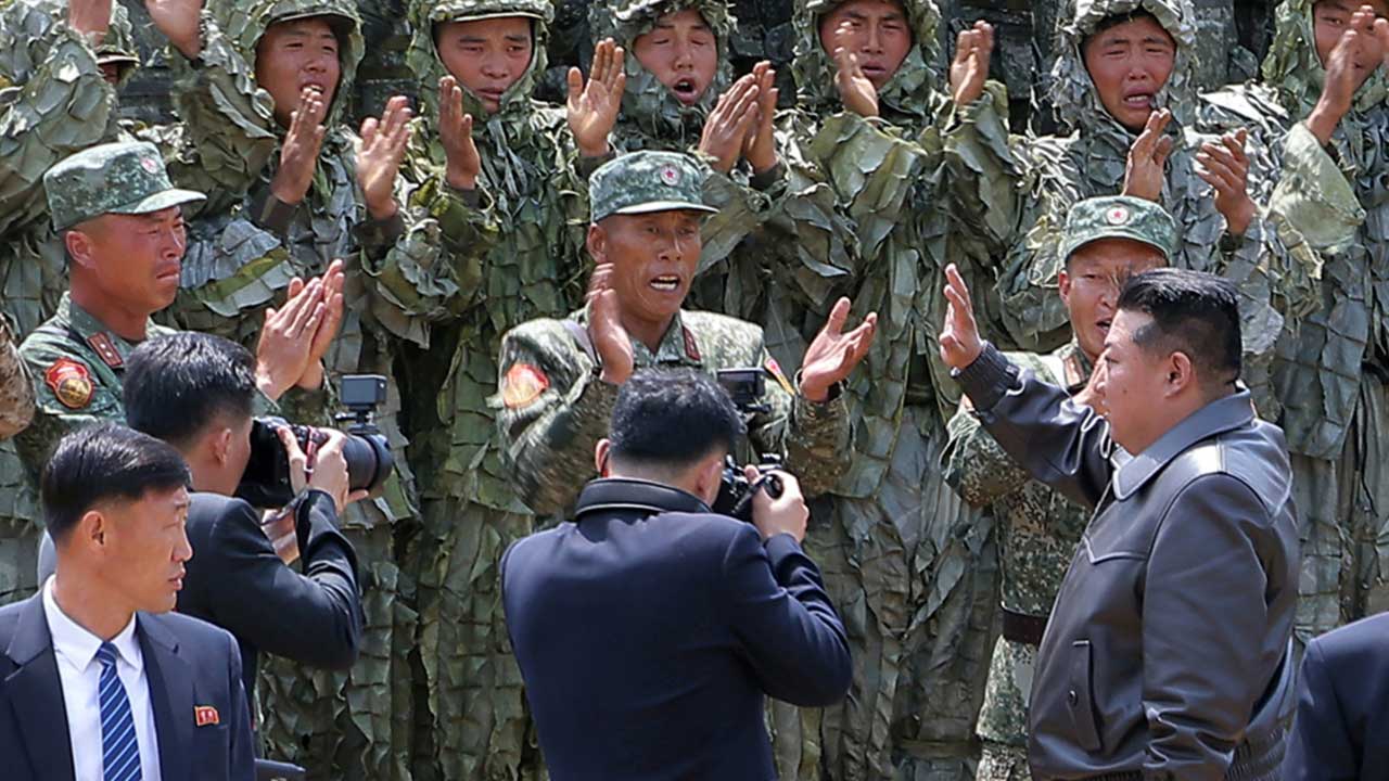 김정은, 특수부대 훈련 참관‥"사활적 임무는 전쟁준비 완성"