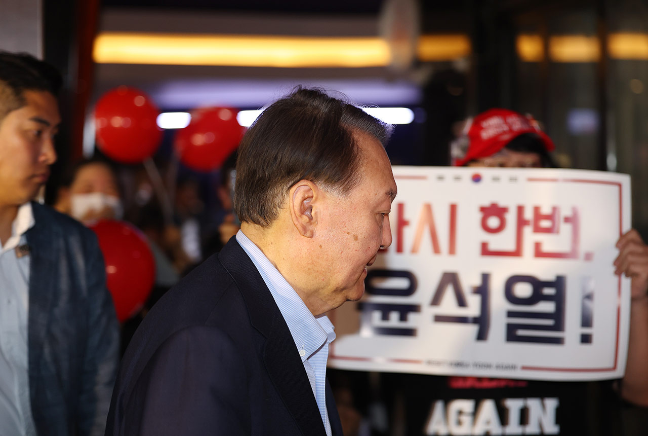 윤석열, 파면 뒤 첫 공개행보‥부정선거 다큐 시사회 참석
