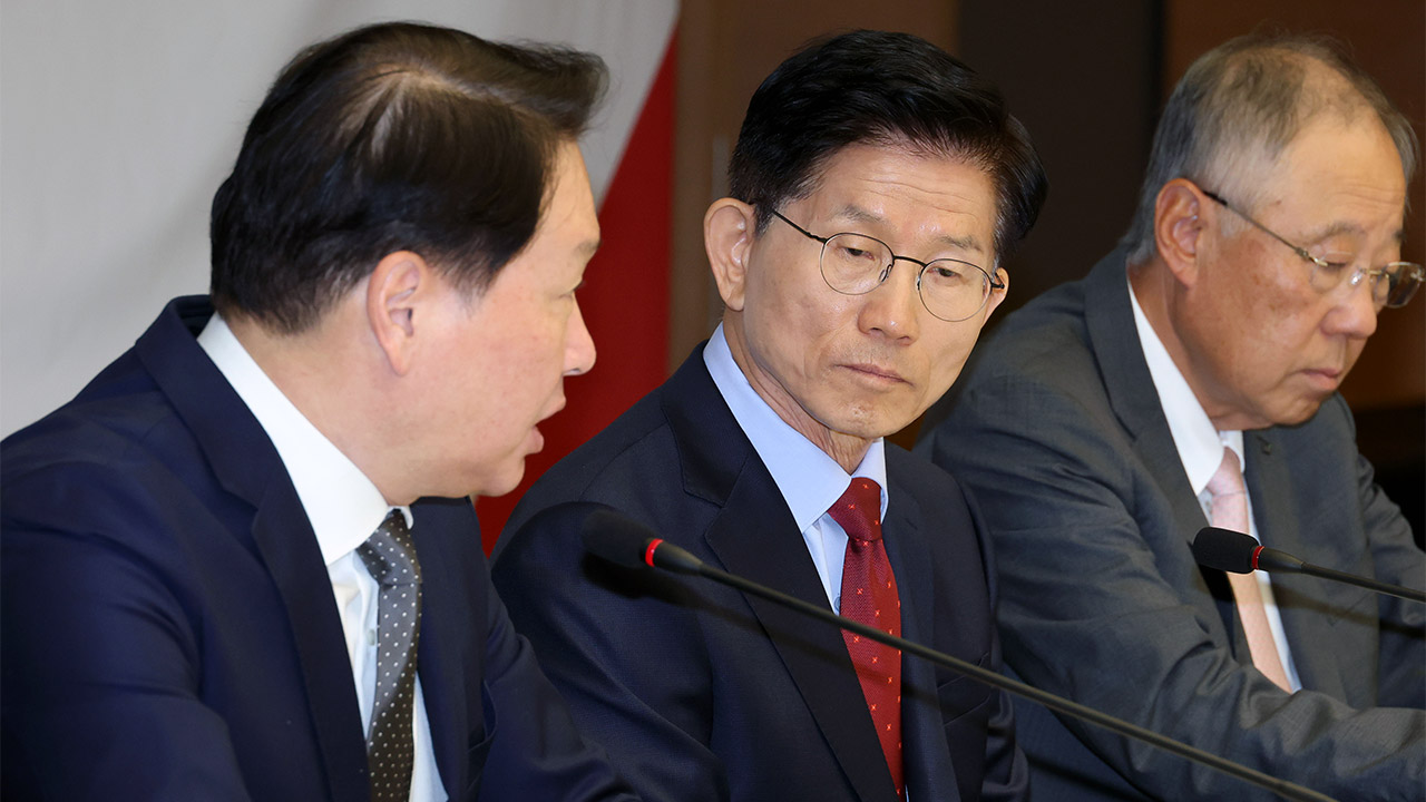 김문수 "기업하기 좋은 나라 만들 것‥기업 민원전담 수석 설치"