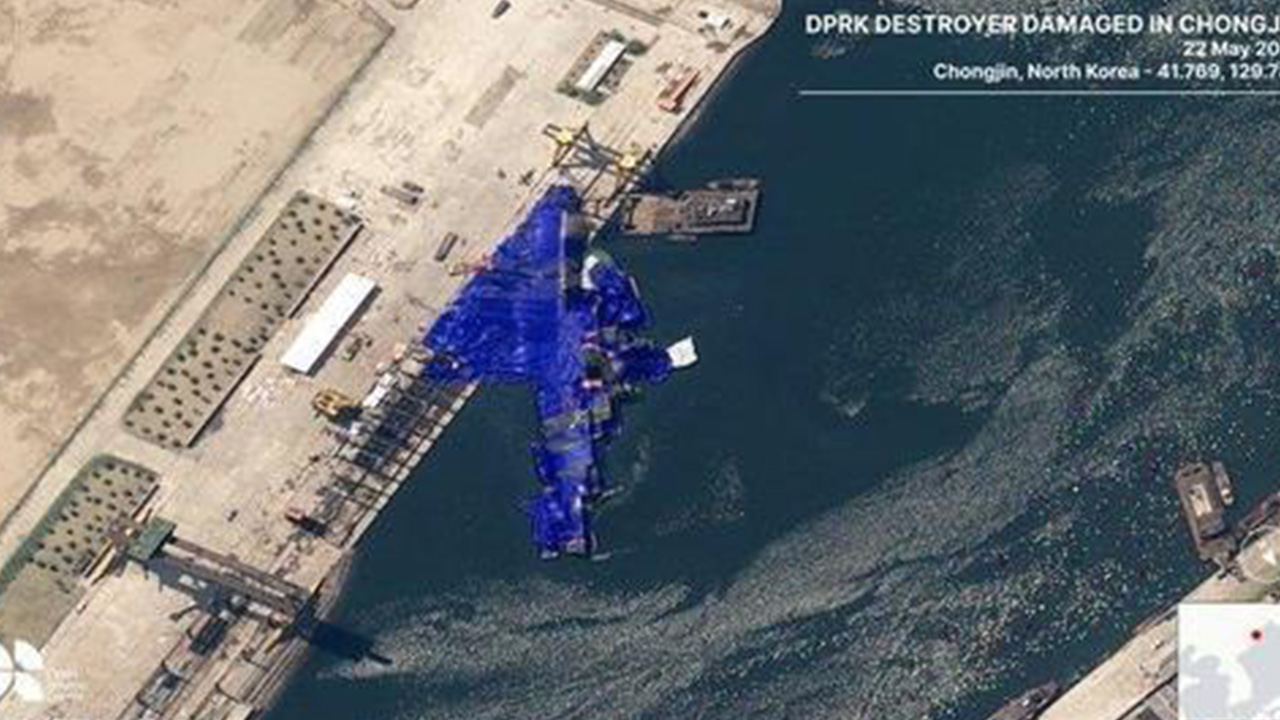 북한, 구축함 진수사고 연일 책임자 처벌‥군수공업부 부부장 구속